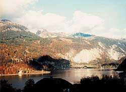 Der Ausblick von der Veranda im Herbst